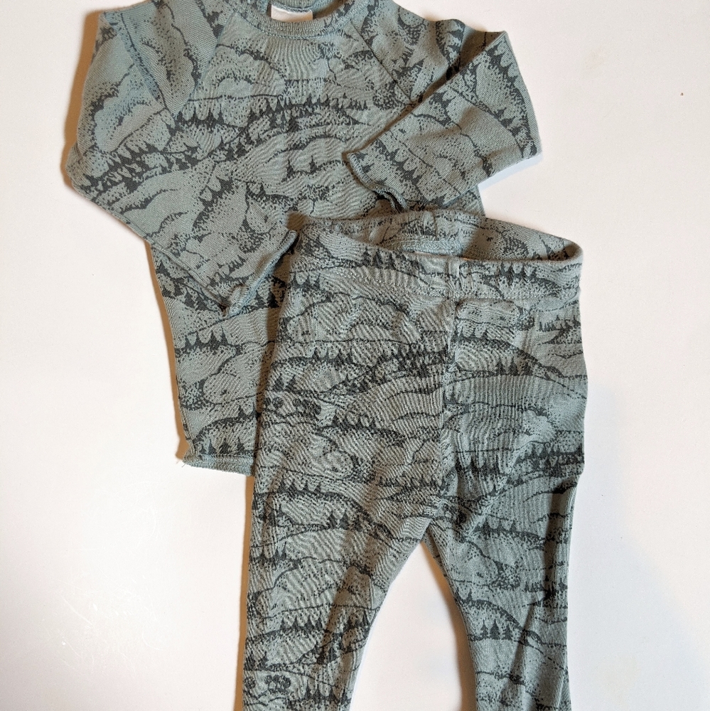 Two piece set